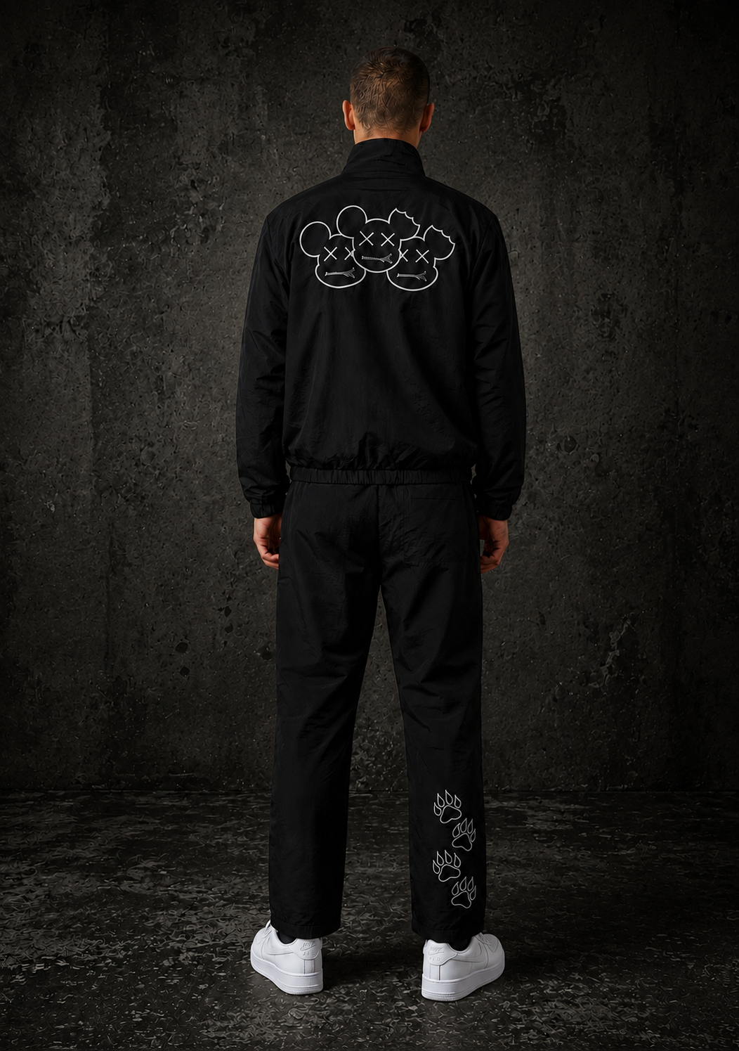 BLACK SHELLSUIT